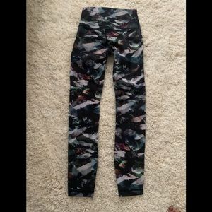 Lululemon tights